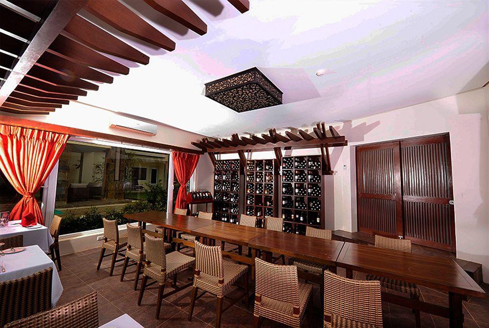 Four Points By Sheraton Palawan Puerto Princesa Exteriör bild