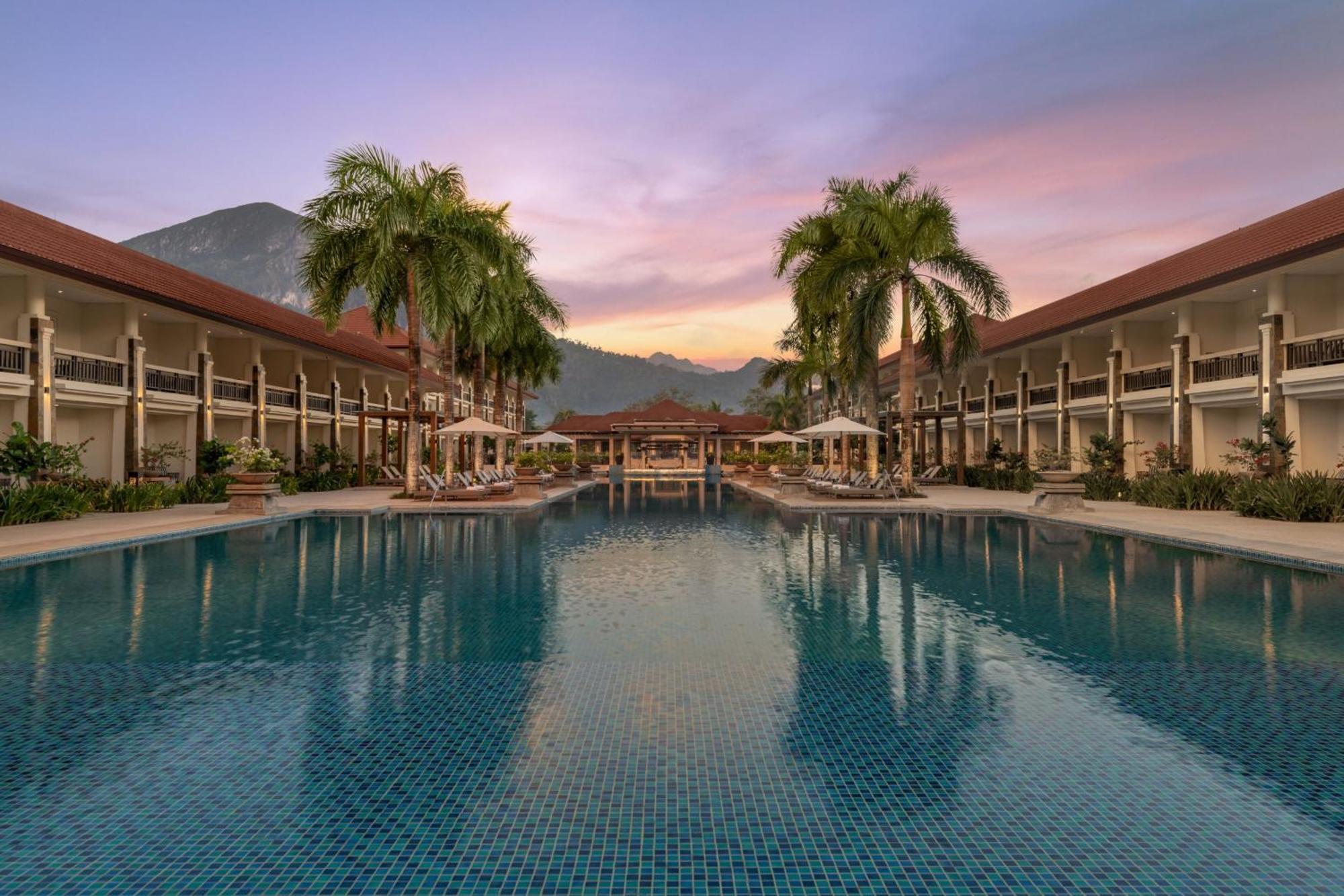 Four Points By Sheraton Palawan Puerto Princesa Exteriör bild
